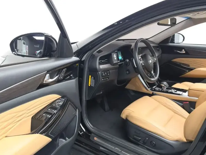 2019 Kia K7 с пробегом 14 700 км