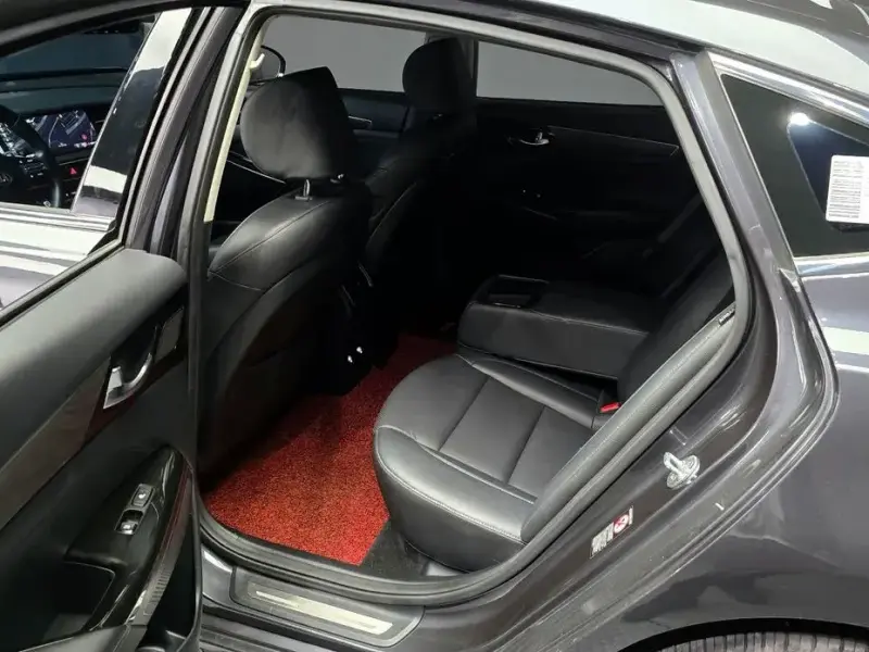 2020 Kia K7 с пробегом 66 854 км