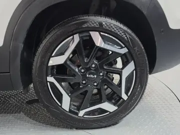 2024 Kia Seltos с пробегом 35 058 км