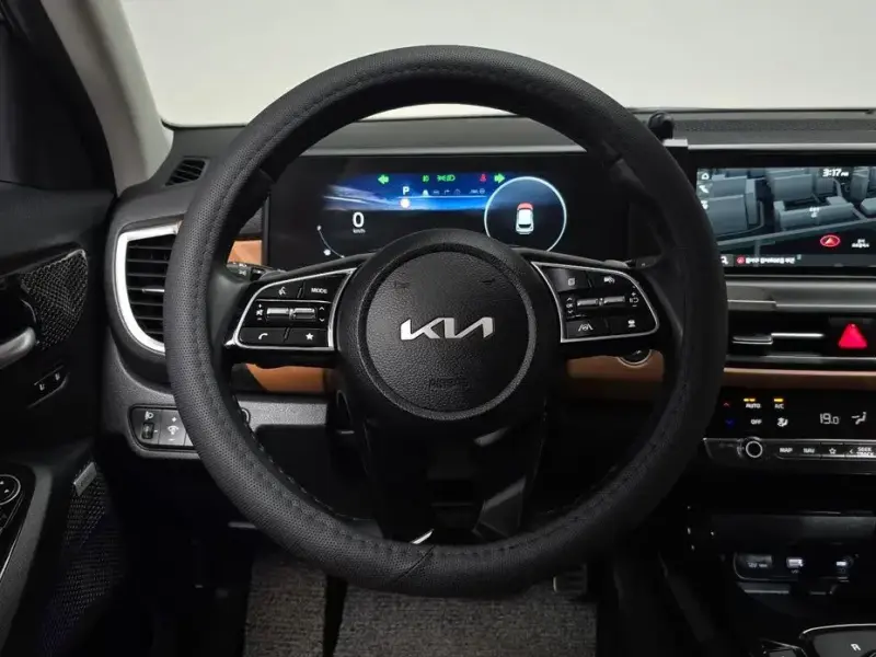 2025 Kia Seltos с пробегом 6 374 км