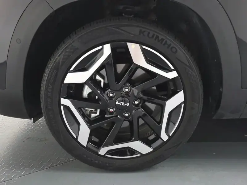 2024 Kia Seltos с пробегом 16 938 км
