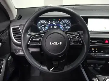 2024 Kia Seltos с пробегом 16 938 км