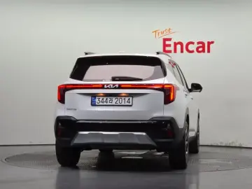 2023 Kia Seltos с пробегом 27 538 км