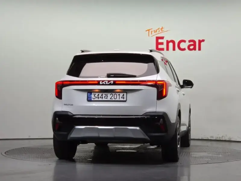 2023 Kia Seltos с пробегом 27 538 км