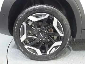 2023 Kia Seltos с пробегом 27 538 км