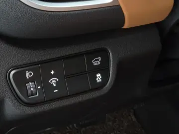 2023 Kia Seltos с пробегом 27 538 км