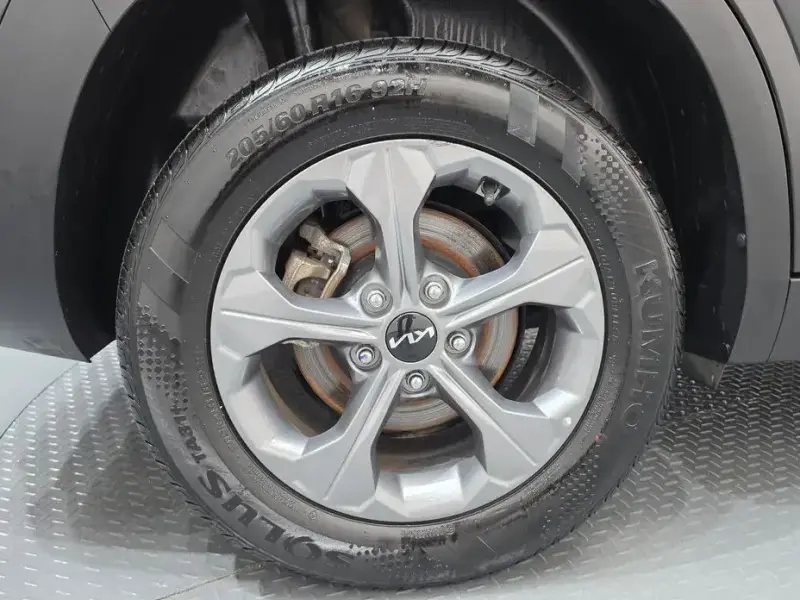2023 Kia Seltos с пробегом 23 532 км