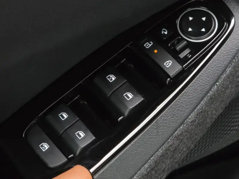 2023 Kia Seltos с пробегом 27 538 км