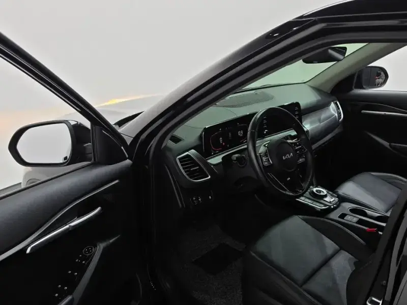 2023 Kia Seltos с пробегом 23 532 км
