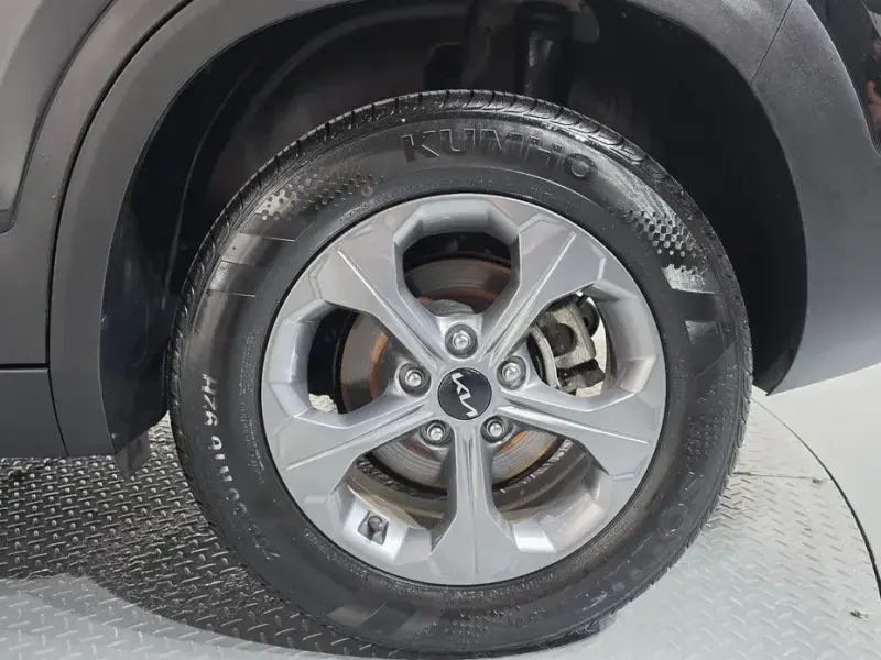 2023 Kia Seltos с пробегом 23 532 км
