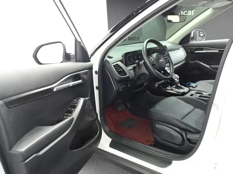 2024 Kia Seltos с пробегом 29 629 км
