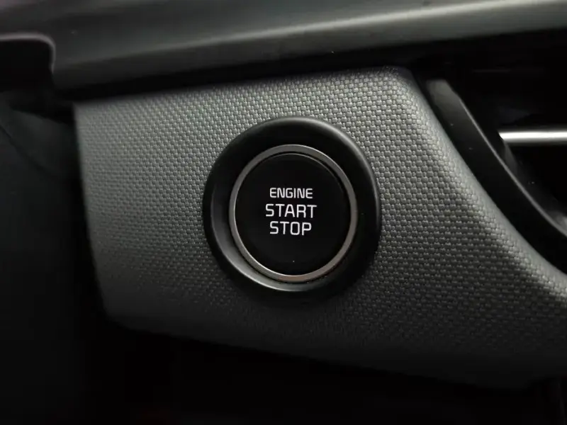 2024 Kia Seltos с пробегом 29 629 км