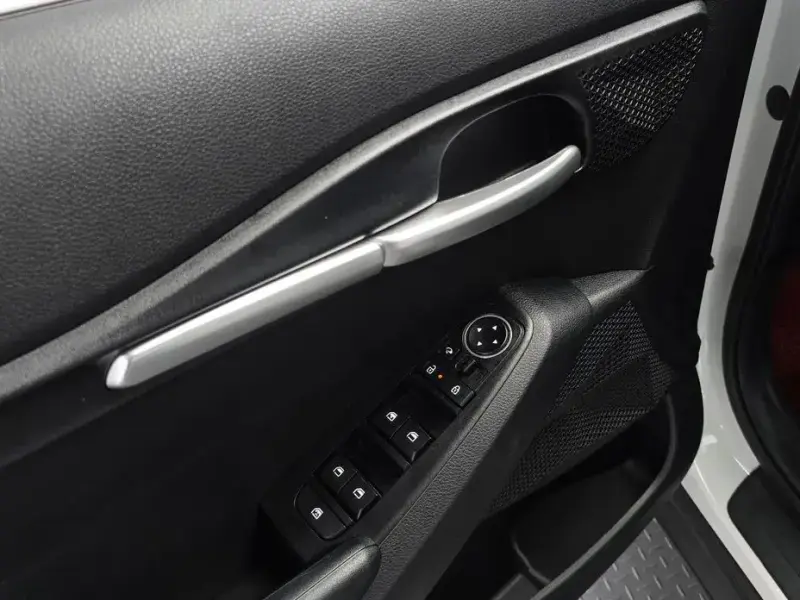 2024 Kia Seltos с пробегом 29 629 км