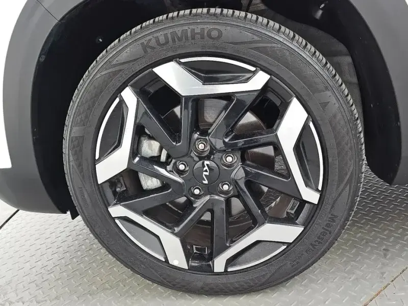 2023 Kia Seltos с пробегом 20 733 км
