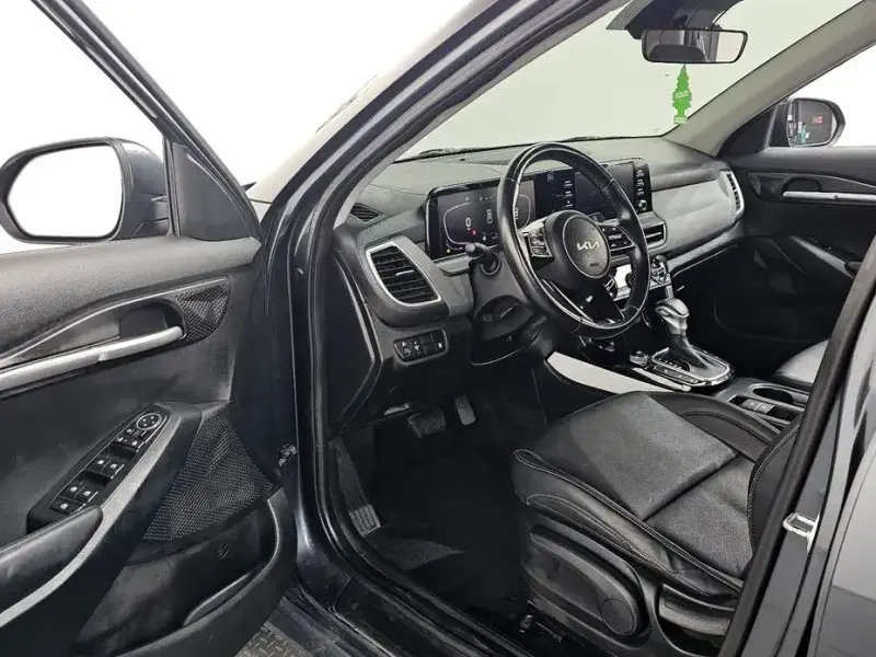 2023 Kia Seltos с пробегом 36 928 км