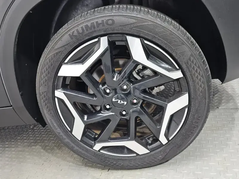 2023 Kia Seltos с пробегом 20 733 км