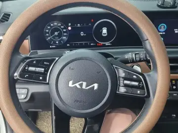 2024 Kia Seltos с пробегом 23 044 км