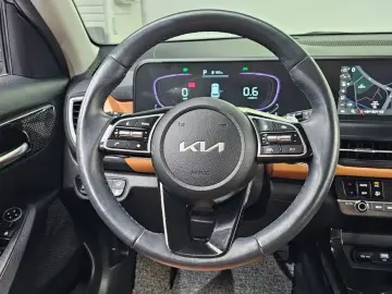 2023 Kia Seltos с пробегом 64 415 км