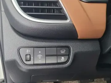 2024 Kia Seltos с пробегом 23 044 км