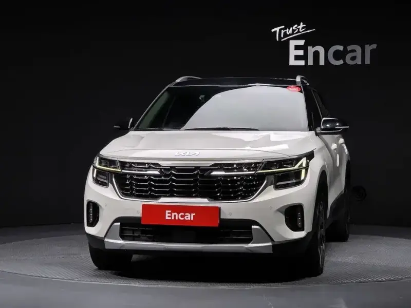 2023 Kia Seltos с пробегом 49 208 км