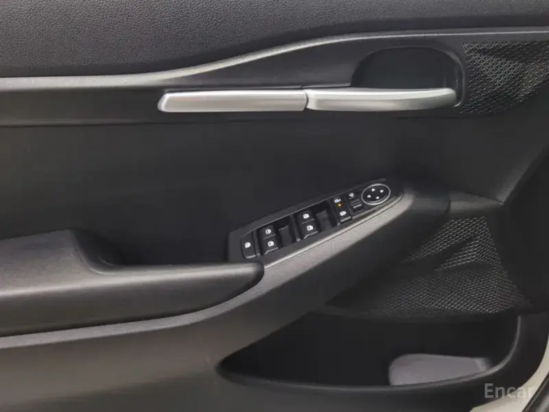 2024 Kia Seltos с пробегом 12 676 км