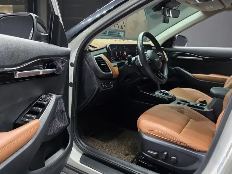2023 Kia Seltos с пробегом 49 208 км