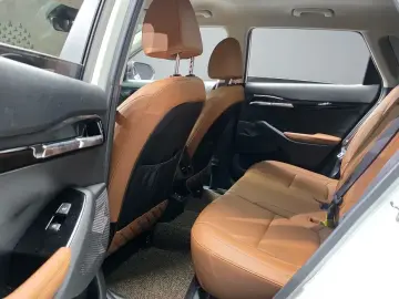 2023 Kia Seltos с пробегом 49 208 км
