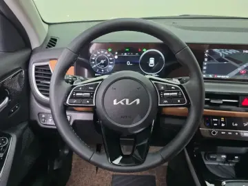 2024 Kia Seltos с пробегом 13 340 км