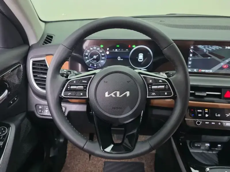 2024 Kia Seltos с пробегом 13 340 км