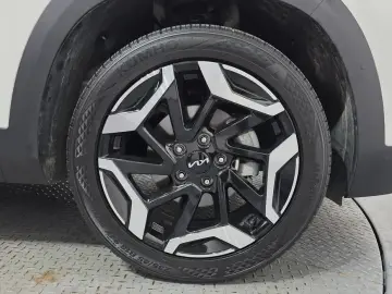 2024 Kia Seltos с пробегом 13 340 км