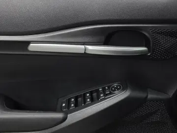2023 Kia Seltos с пробегом 61 402 км