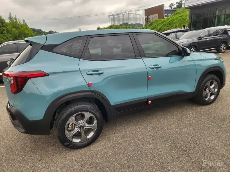 2024 Kia Seltos с пробегом 10 330 км
