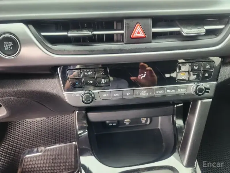 2024 Kia Seltos с пробегом 10 330 км
