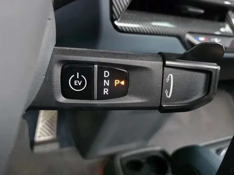 2024 Kia EV9 с пробегом 29 311 км