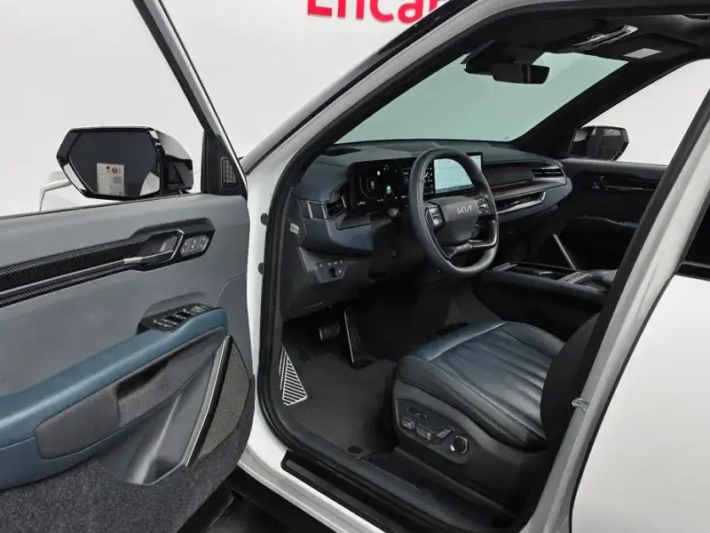 2024 Kia EV9 с пробегом 29 311 км