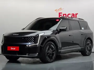 2025 Kia EV9 с пробегом 9 991 км