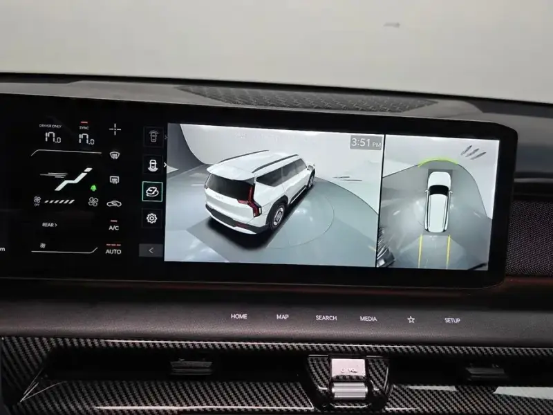 2024 Kia EV9 с пробегом 29 311 км