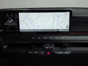 2025 Kia EV9 с пробегом 9 991 км