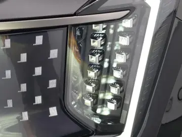 2025 Kia EV9 с пробегом 9 991 км