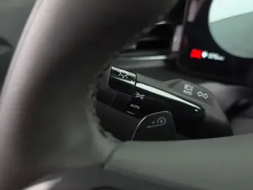 2025 Kia EV9 с пробегом 9 991 км