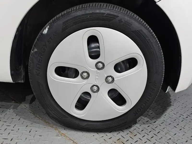 2023 Kia Ray с пробегом 27 681 км