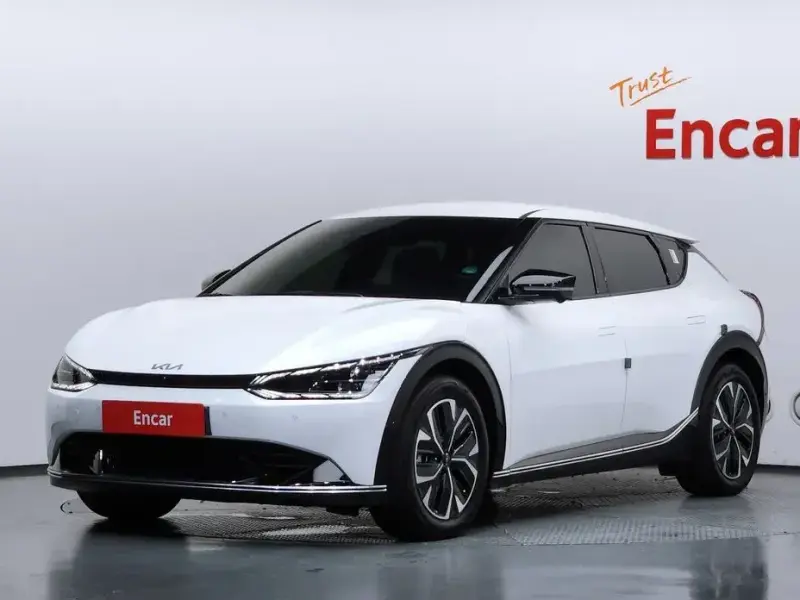 2022 Kia EV6 с пробегом 55 687 км