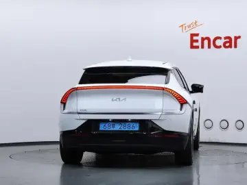 2022 Kia EV6 с пробегом 55 687 км