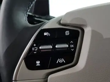 2022 Kia EV6 с пробегом 55 687 км