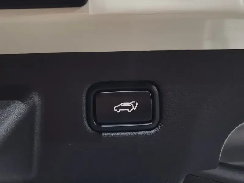 2022 Kia EV6 с пробегом 55 687 км