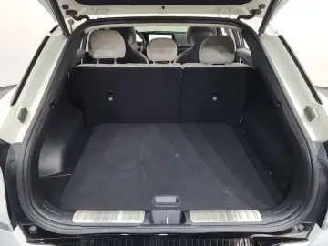 2022 Kia EV6 с пробегом 55 687 км