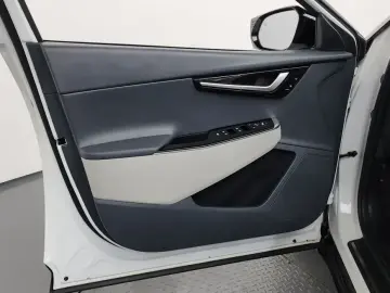 2022 Kia EV6 с пробегом 55 687 км