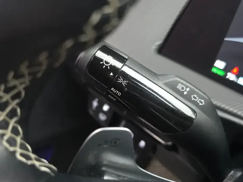 2022 Kia EV6 с пробегом 42 136 км
