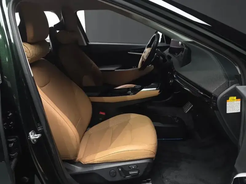 2023 Kia EV6 с пробегом 49 909 км