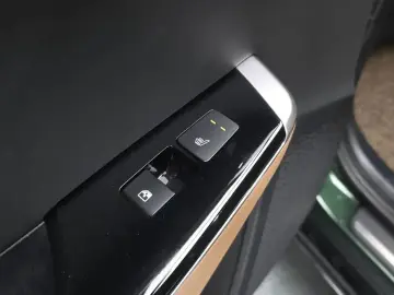 2023 Kia EV6 с пробегом 49 909 км